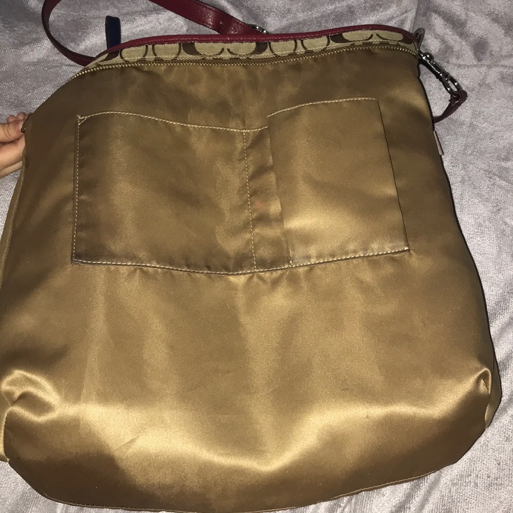 COACH Signature canvas LARGE Hobo - Picture 15 of 16